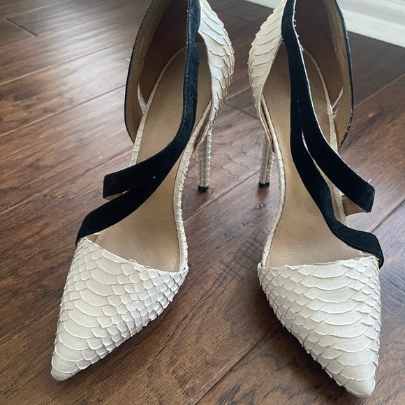 Gwen Stefani’s L.A.M.B. line. These heels are EUC because only wore them twice. - Picture 2 of 4